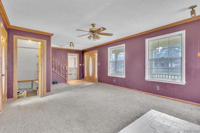 8202 N Inkster Road, Dearborn Heights, MI 48127