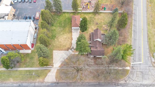 8202 N Inkster Road, Dearborn Heights, MI 48127