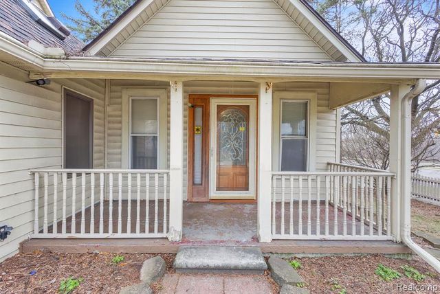 8202 N Inkster Road, Dearborn Heights, MI 48127