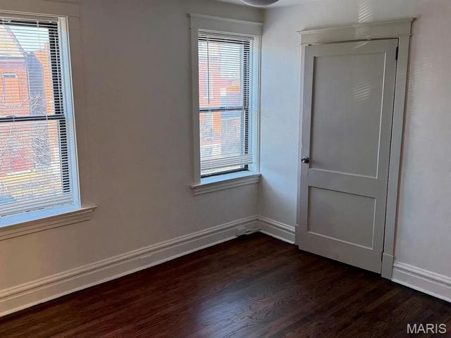 3832 Iowa Avenue, St Louis, MO 63107