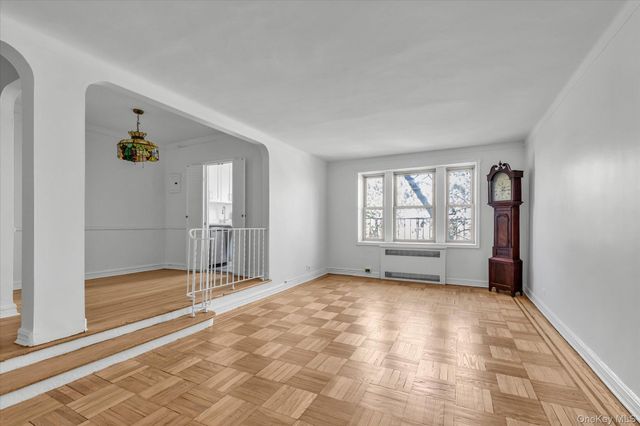84-49 168th Street 4N, Jamaica Hills, NY 11432