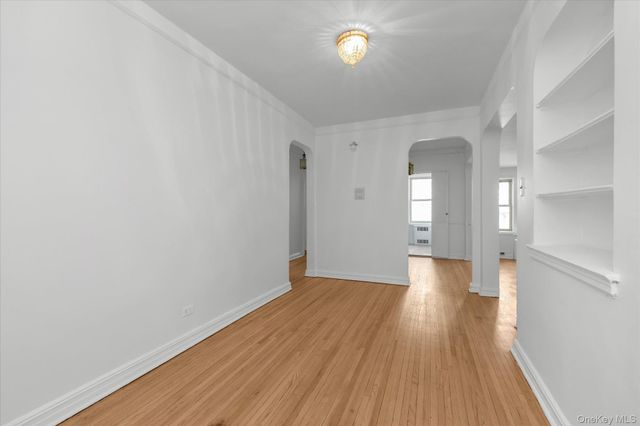 84-49 168th Street 4N, Jamaica Hills, NY 11432