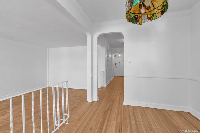 84-49 168th Street 4N, Jamaica Hills, NY 11432