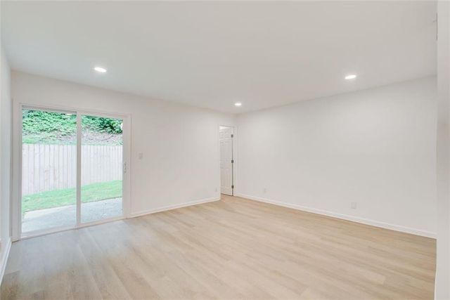 510 Northridge Crossing Drive, Atlanta, GA 30350