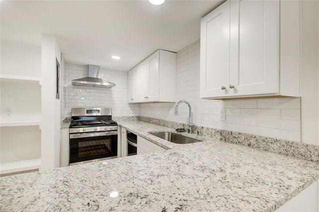 510 Northridge Crossing Drive, Atlanta, GA 30350