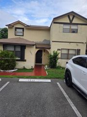 7501 NW 33rd St, Lauderhill, FL 33319