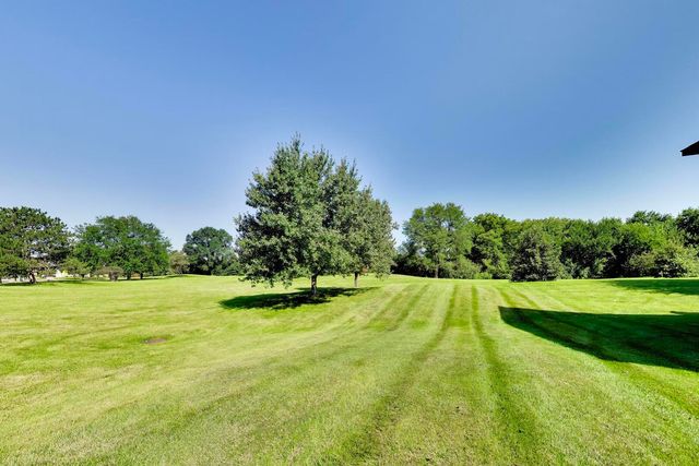 855 Johnstown Lane A, Wheaton, IL 60189