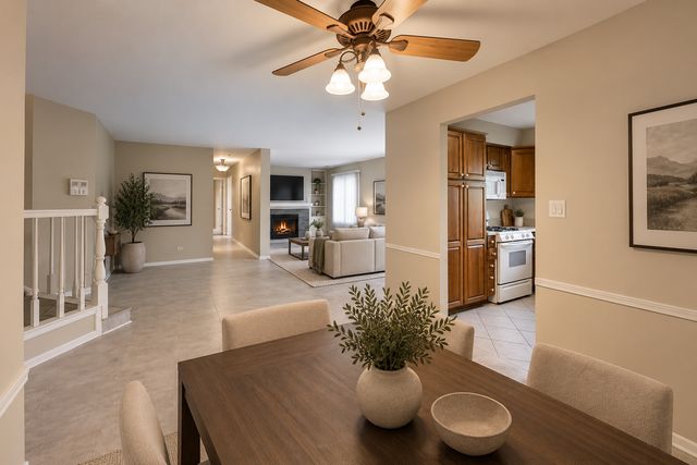 855 Johnstown Lane A, Wheaton, IL 60189