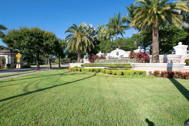 2009 Shoma Drive, West Palm Beach, FL 33414