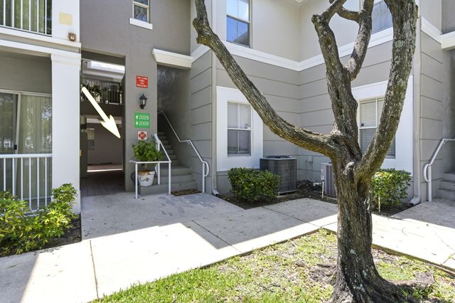 2009 Shoma Drive, West Palm Beach, FL 33414