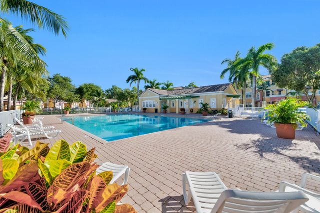 2009 Shoma Drive, West Palm Beach, FL 33414
