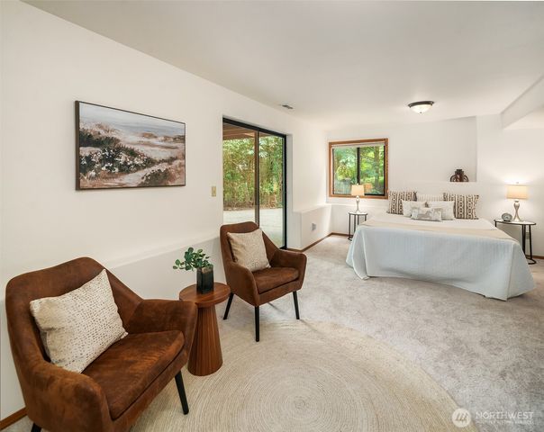 22808 105th Avenue SW, Vashon, WA 98070