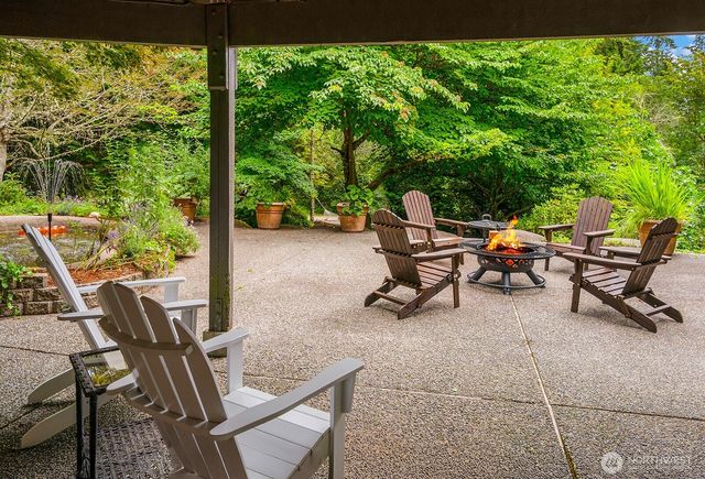 22808 105th Avenue SW, Vashon, WA 98070