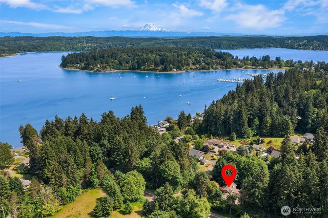 22808 105th Avenue SW, Vashon, WA 98070