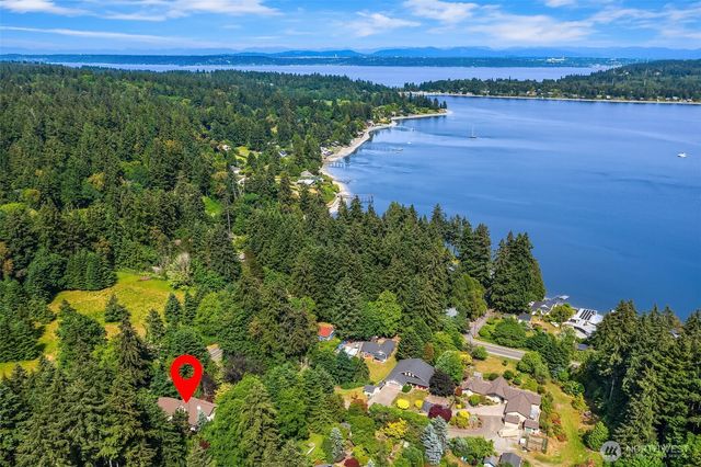 22808 105th Avenue SW, Vashon, WA 98070