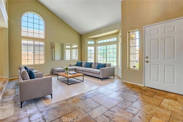 3121 Crowne Drive, Palmdale, CA 93551