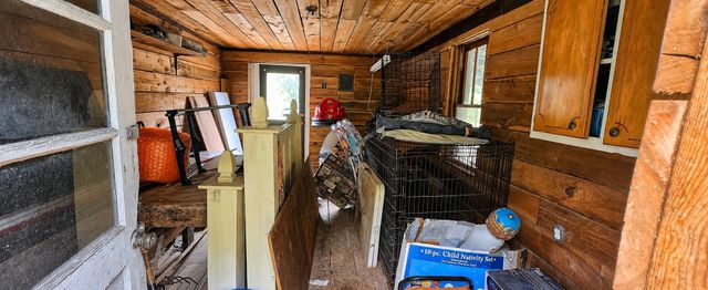 2039 Blackburn Hollow Rd, Cornersville, TN 37047