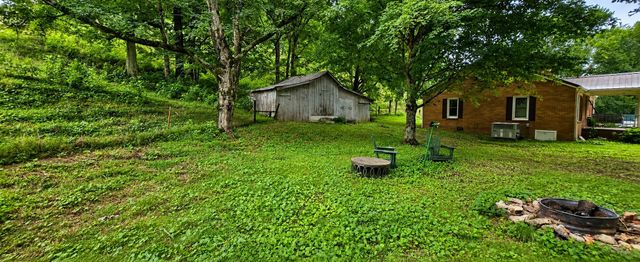 2039 Blackburn Hollow Rd, Cornersville, TN 37047