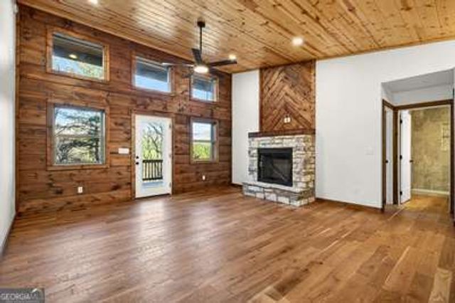 324 Golden Eagle Drive, Murphy, NC 28906