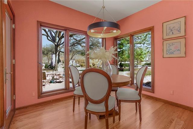 2640 W 118th Terrace, Leawood, KS 66211