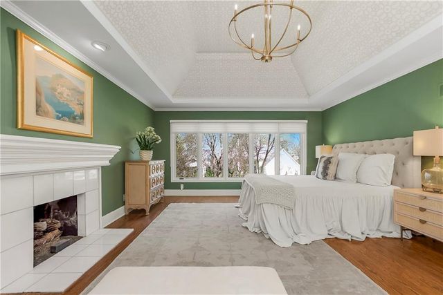 2640 W 118th Terrace, Leawood, KS 66211