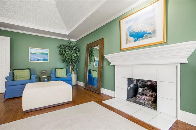 2640 W 118th Terrace, Leawood, KS 66211