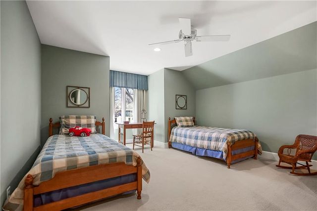 2640 W 118th Terrace, Leawood, KS 66211