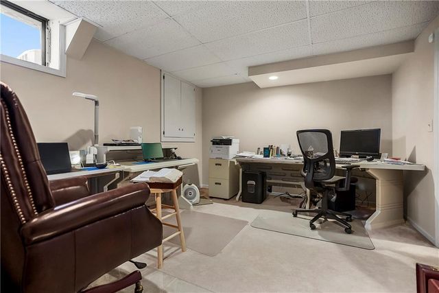 2640 W 118th Terrace, Leawood, KS 66211