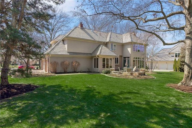2640 W 118th Terrace, Leawood, KS 66211