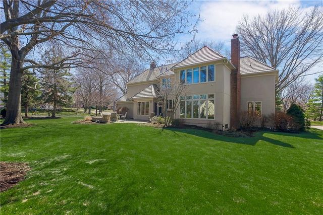 2640 W 118th Terrace, Leawood, KS 66211