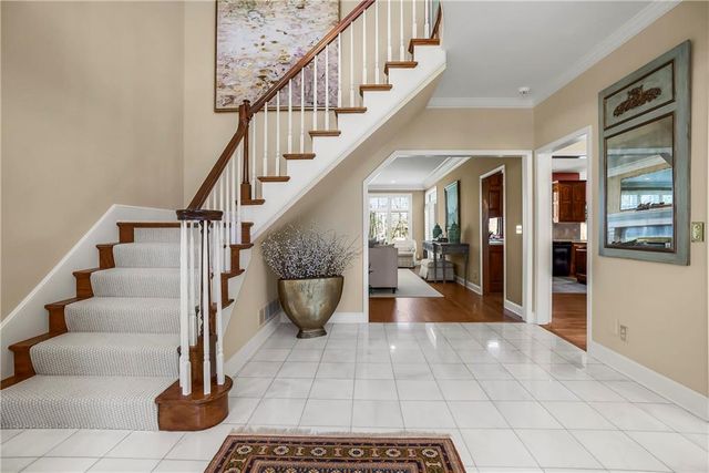 2640 W 118th Terrace, Leawood, KS 66211