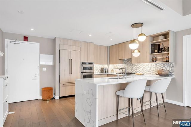 800 Ave At Port Imperial Boulevard 920, Weehawken, NJ 07086