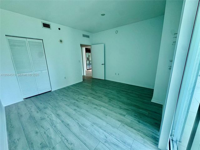 951 Brickell Ave 409, Miami, FL 33131
