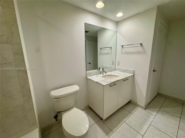 951 Brickell Ave 409, Miami, FL 33131