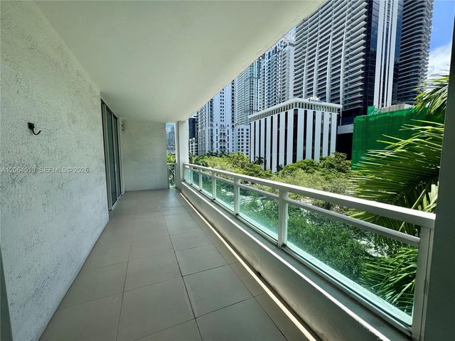 951 Brickell Ave 409, Miami, FL 33131