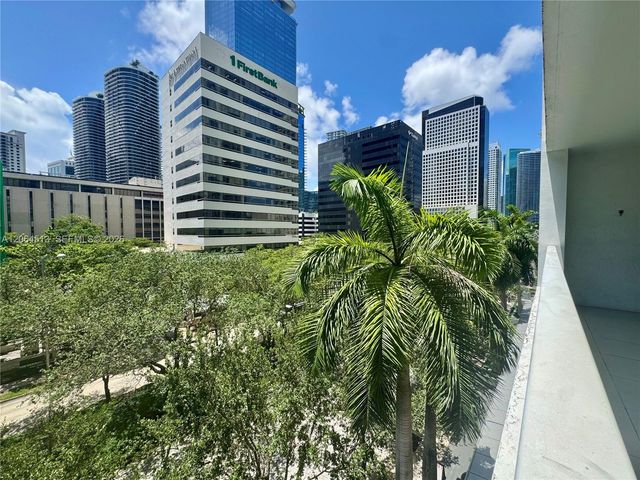 951 Brickell Ave 409, Miami, FL 33131