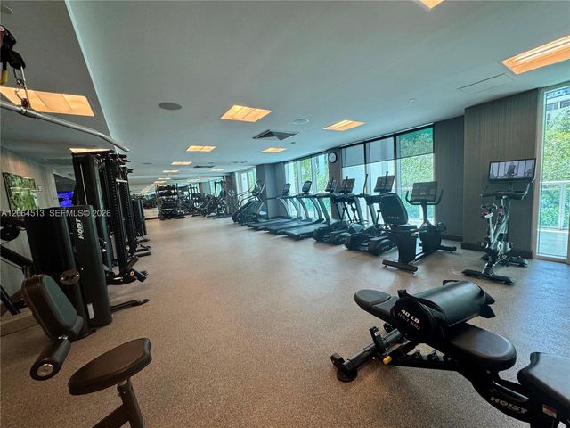 951 Brickell Ave 409, Miami, FL 33131
