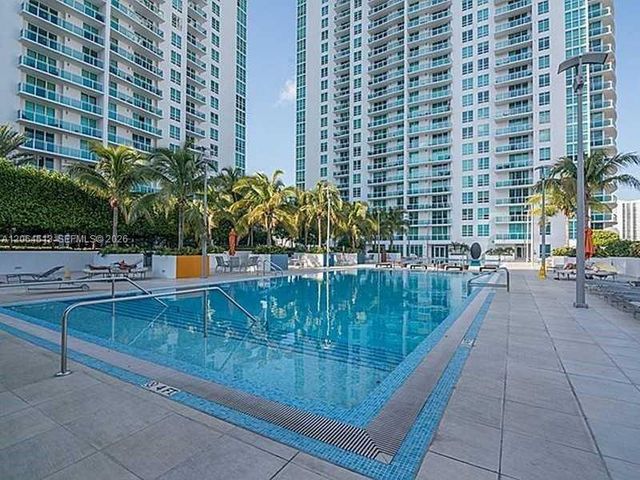 951 Brickell Ave 409, Miami, FL 33131