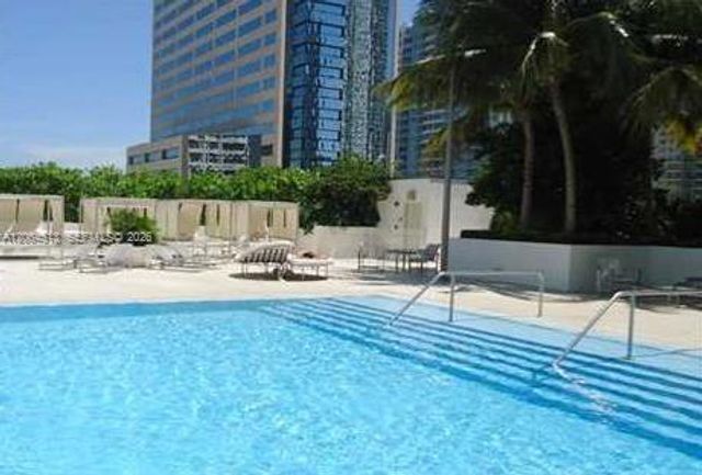 951 Brickell Ave 409, Miami, FL 33131