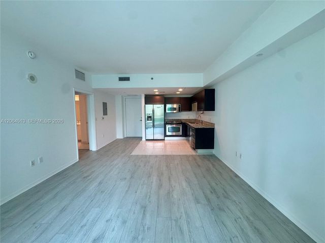 951 Brickell Ave 409, Miami, FL 33131