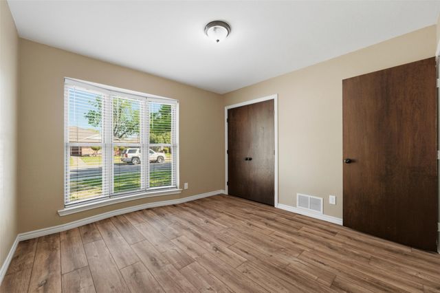 714 Royal Oaks Drive, Garland, TX 75040