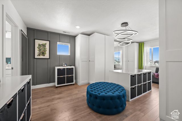 1067 W LUDINGTON CT, Bluffdale, UT 84065