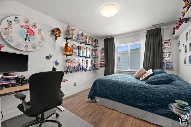 1067 W LUDINGTON CT, Bluffdale, UT 84065
