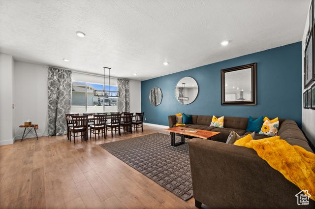 1067 W LUDINGTON CT, Bluffdale, UT 84065