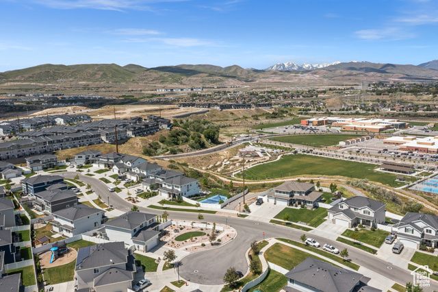 1067 W LUDINGTON CT, Bluffdale, UT 84065