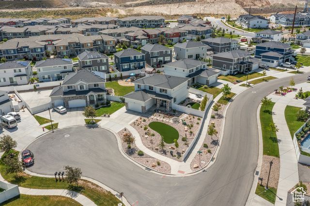 1067 W LUDINGTON CT, Bluffdale, UT 84065