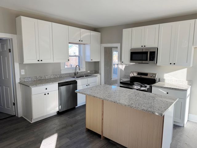 1405 7th Avenue, Belle Plain, IA 52208