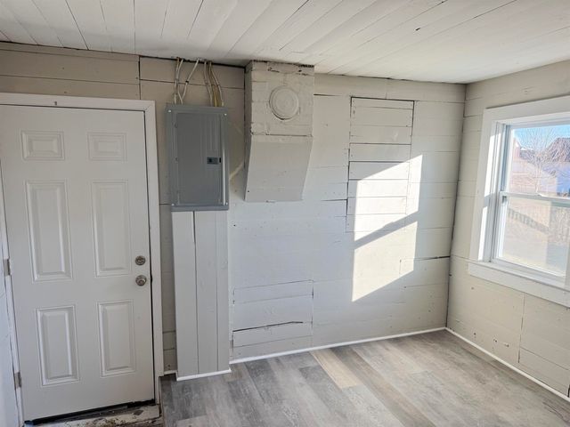 1405 7th Avenue, Belle Plain, IA 52208