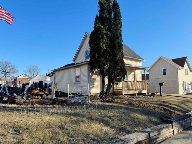 1405 7th Avenue, Belle Plain, IA 52208