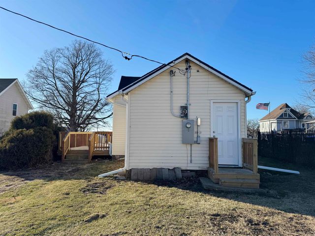 1405 7th Avenue, Belle Plain, IA 52208